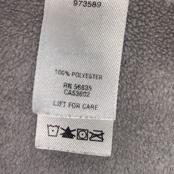 CABELA’S Realtree pink camo fleece jacket, grey trim, Zip front, pockets. M - Picture 14 of 17